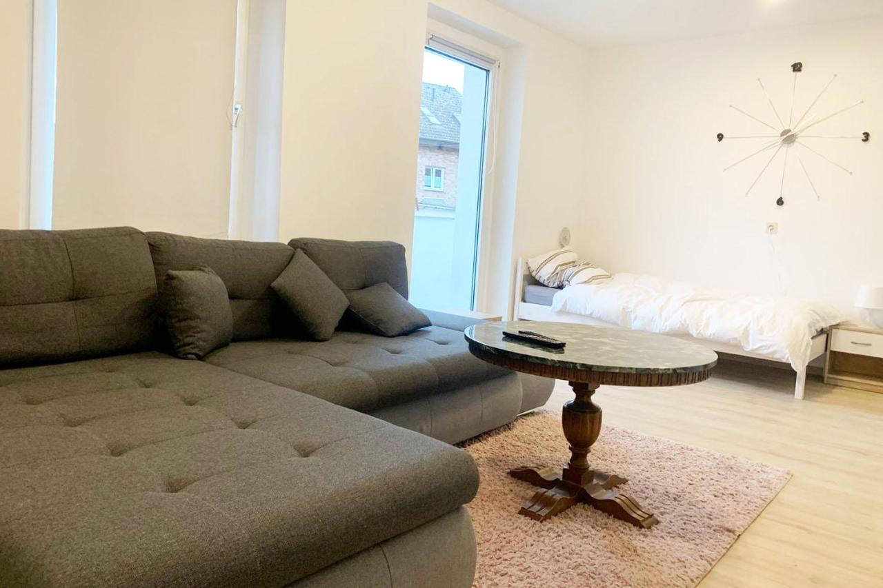 3 Bedroom Apartment In Leverkusen Luaran gambar